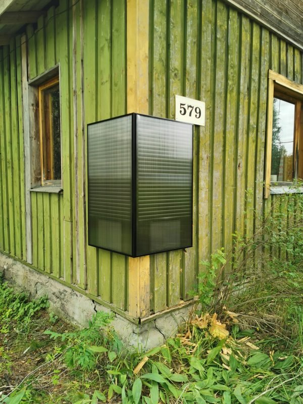 Aurinkoilmalämmitin KULMA Pöhiskö, kuvattu käytössä