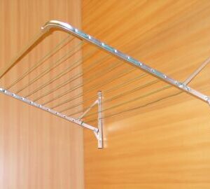 Kuivausteline auki seinälle